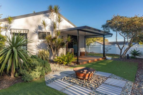 8 Elizabeth Parade, Forster